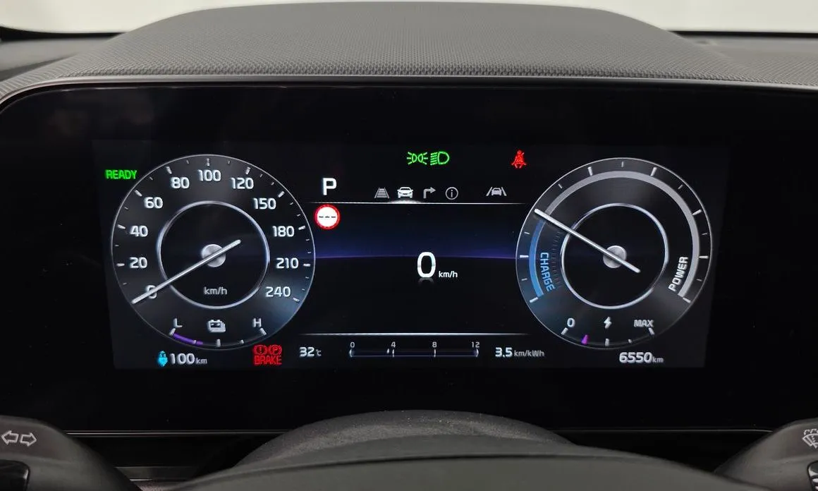 Kia Niro — фото 9