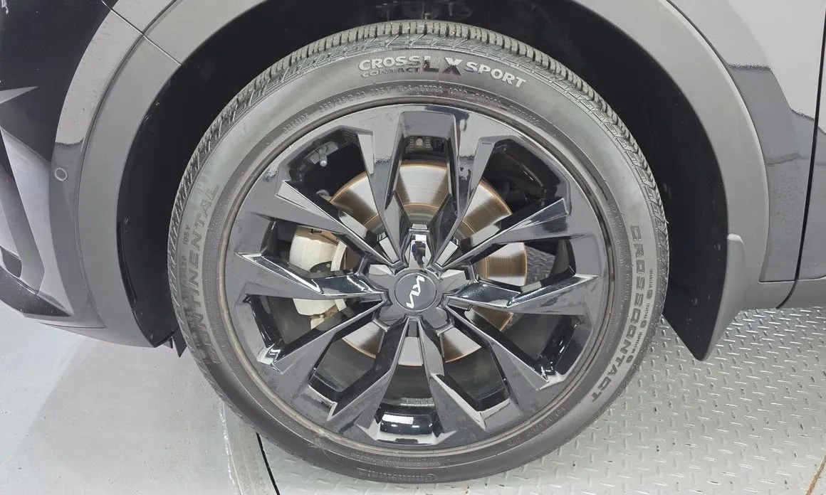 Kia Sorento — фото 7