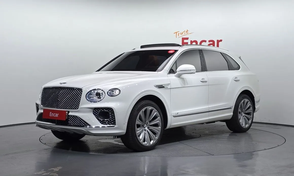 Bentley Bentayga — фото 1