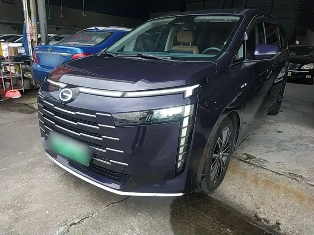 GAC Motor 传祺E8 PHEV — фото 9