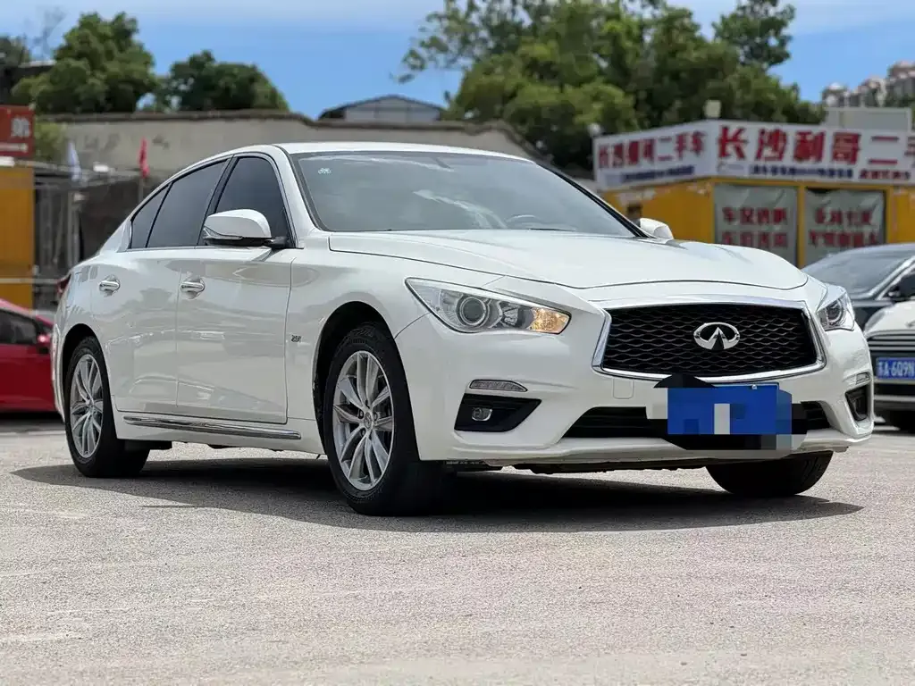 Infiniti Q50L — фото 7