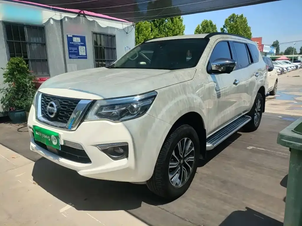 Nissan Terra — фото 1
