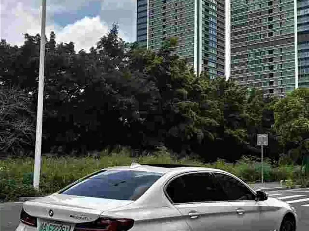 BMW 5 Series New Energy — фото 7