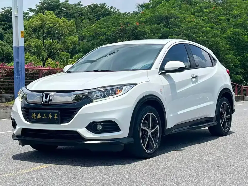 Honda Vezel — фото 1