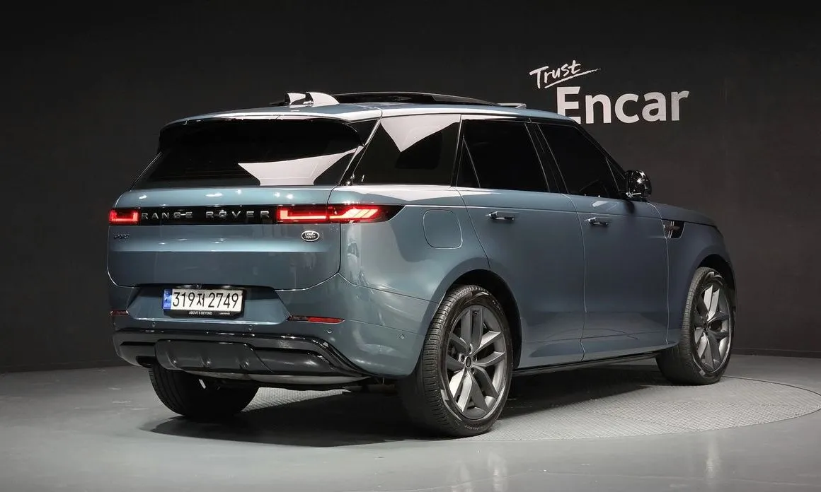Land Rover Range Rover Sport — фото 10