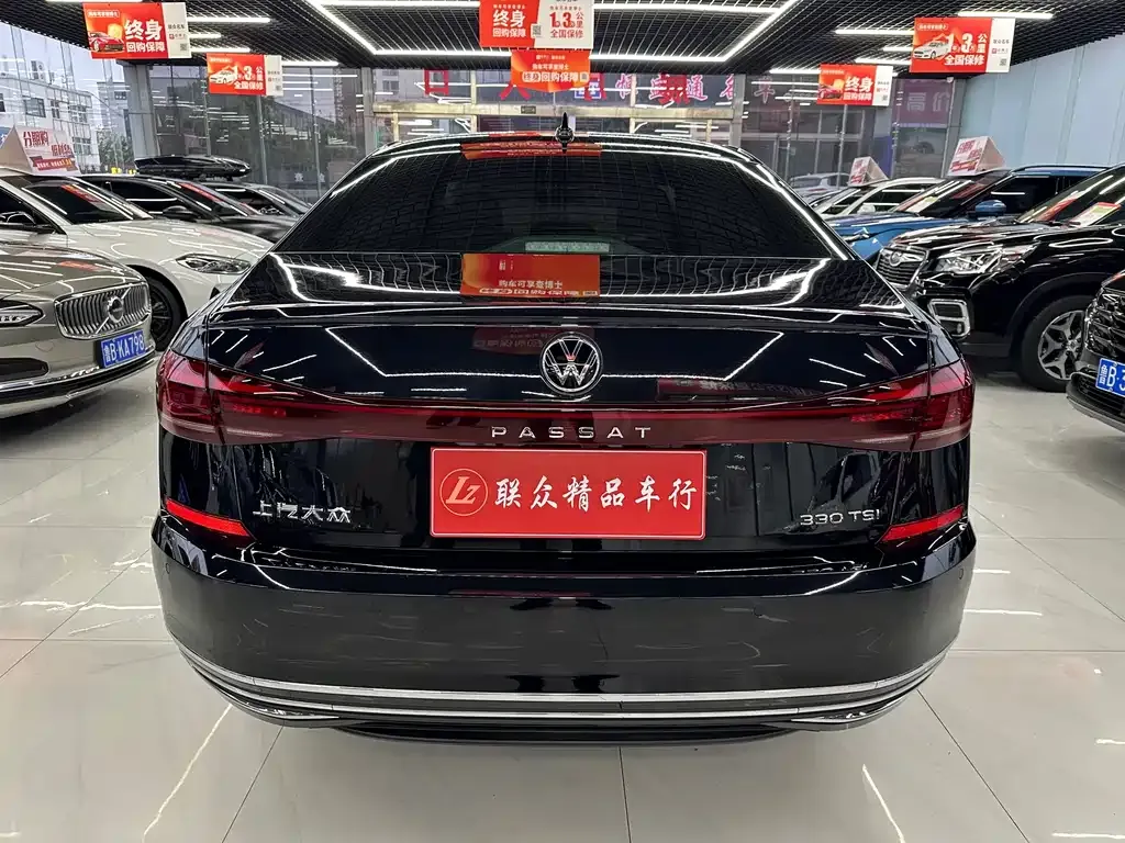 Volkswagen Passat — фото 10