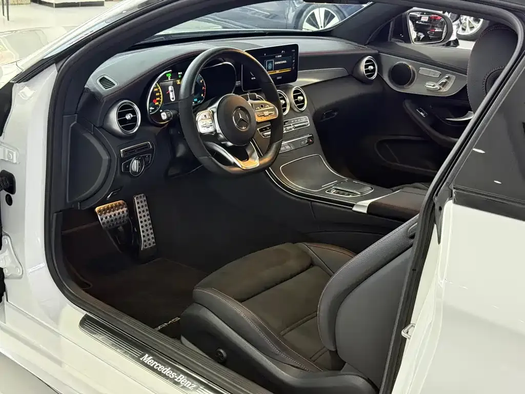 Mercedes-Benz C-Class (Import) — фото 2