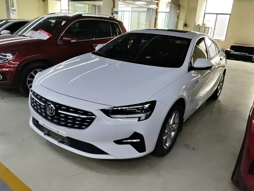 Buick Regal — фото 1