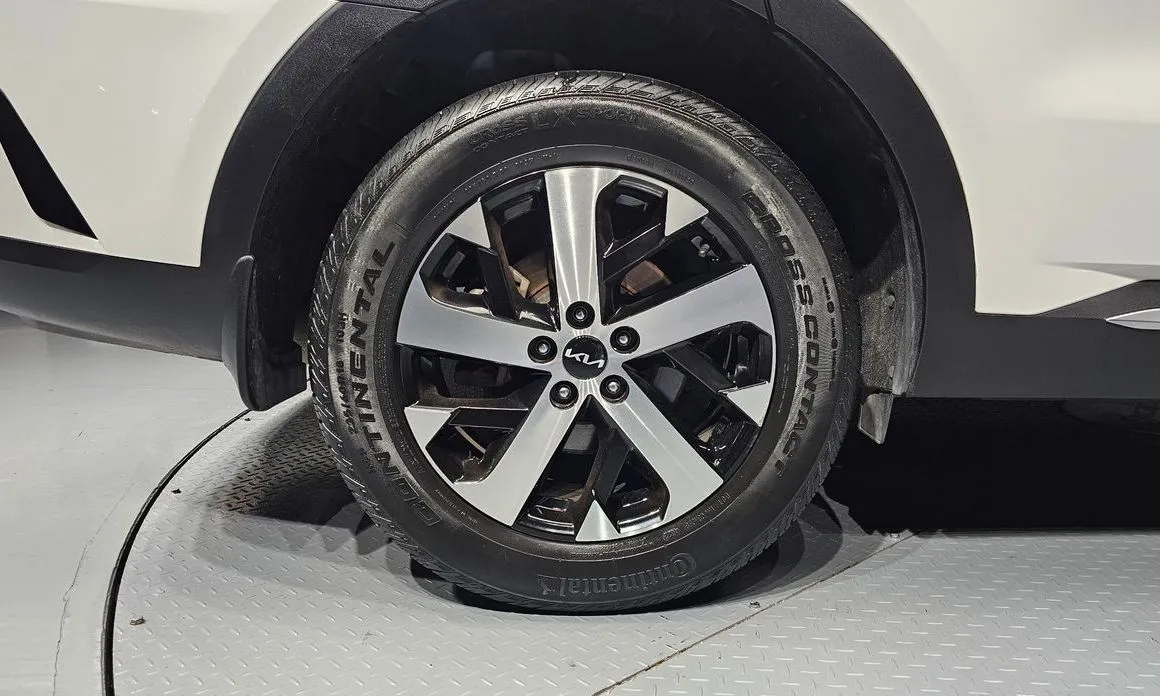 Kia Sorento — фото 3