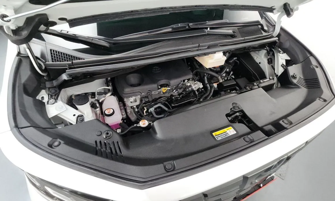 Toyota Alphard — фото 7