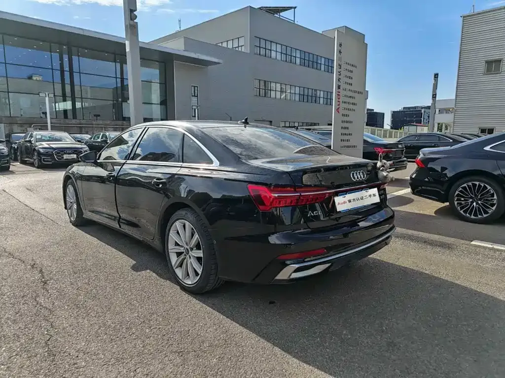Audi A6L — фото 7