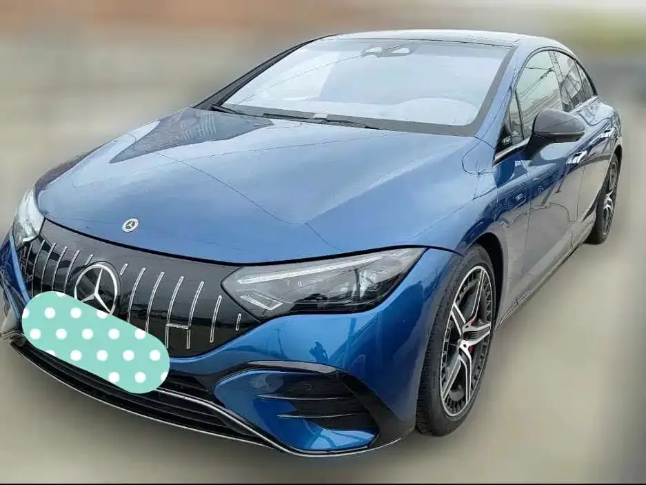 Mercedes-Benz EQE AMG — фото 1