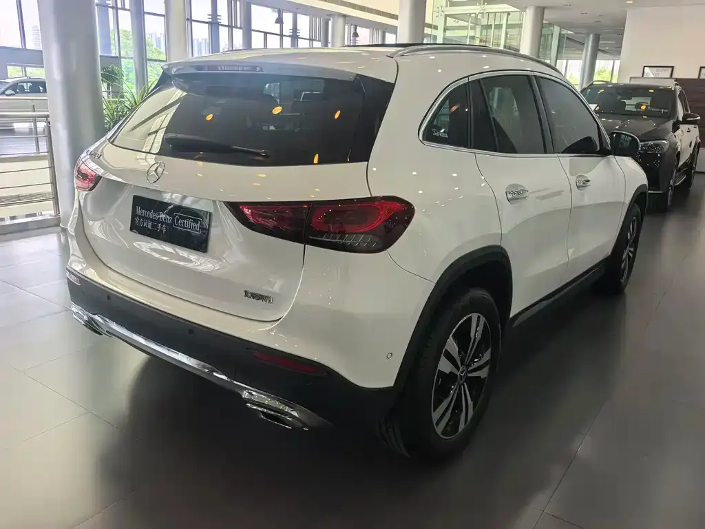 Mercedes-Benz GLA — фото 7