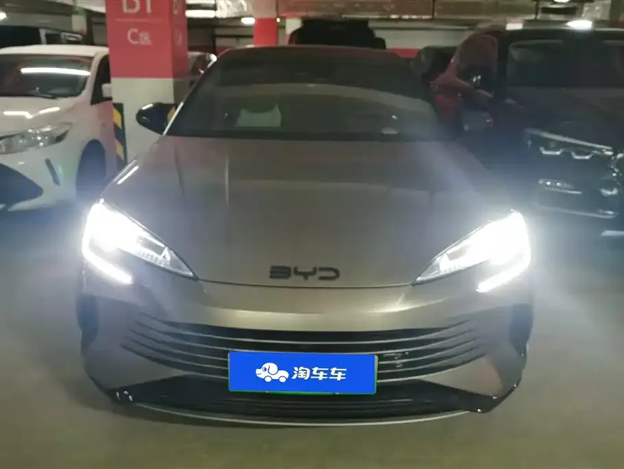 BYD Seal — фото 2