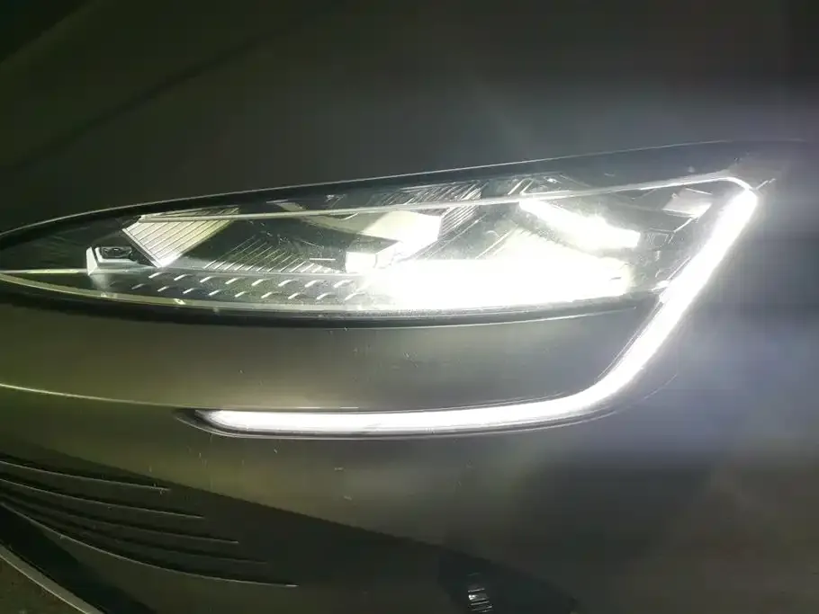 BYD Seal — фото 7