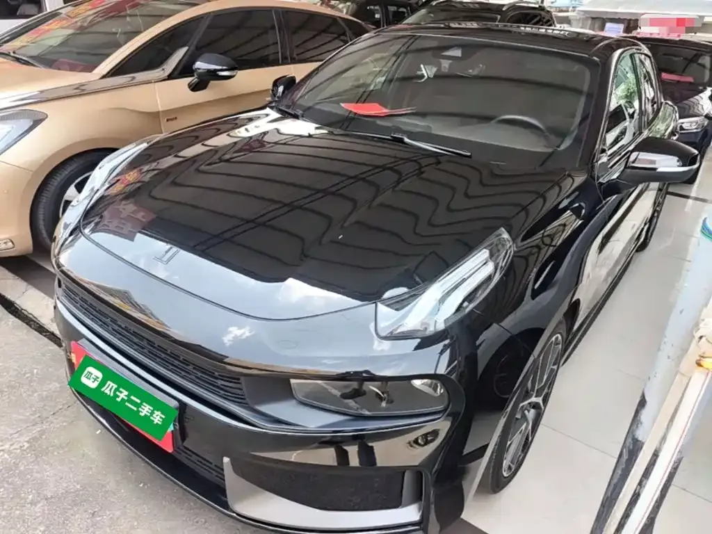 Lynk & Co 03 — фото 1