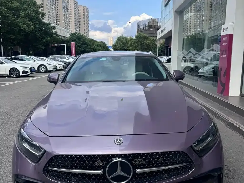 Mercedes-Benz CLS — фото 1