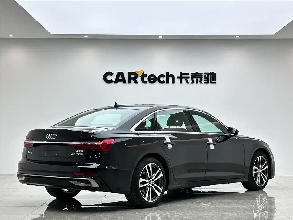 Audi A6L — фото 6