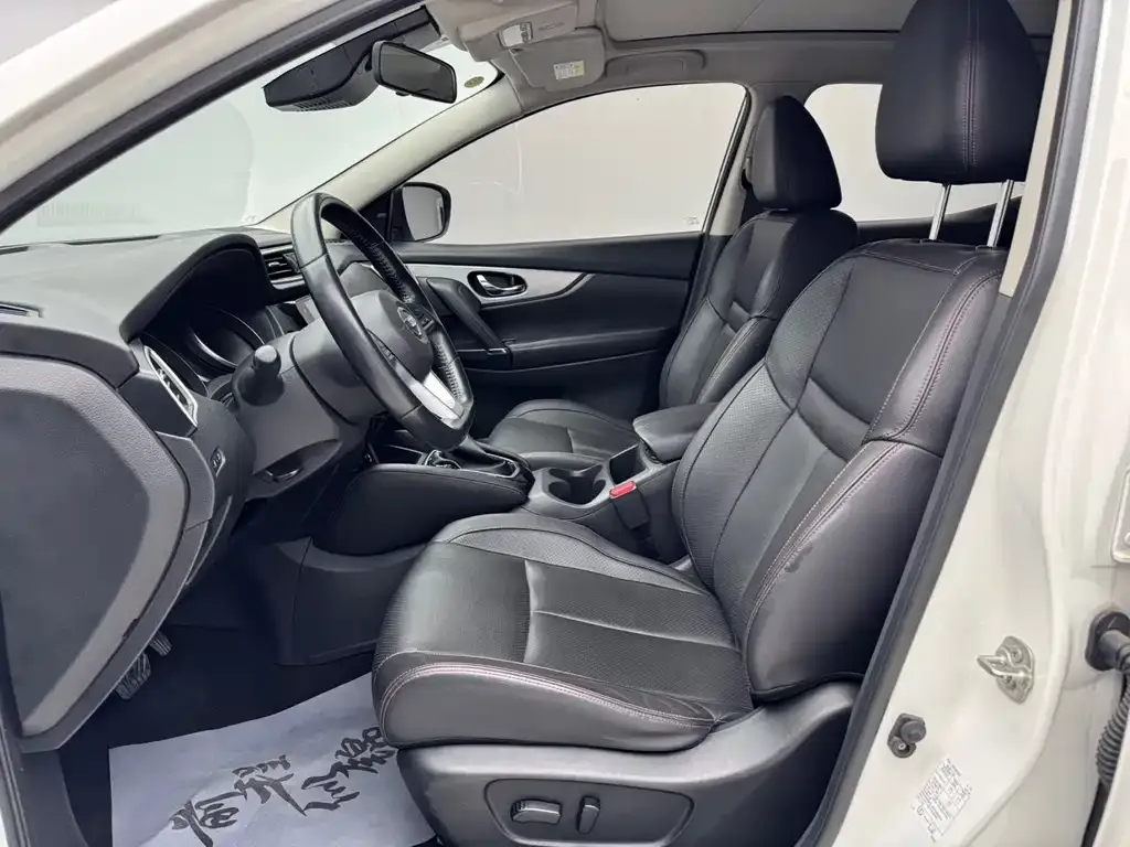 Nissan Qashqai — фото 10