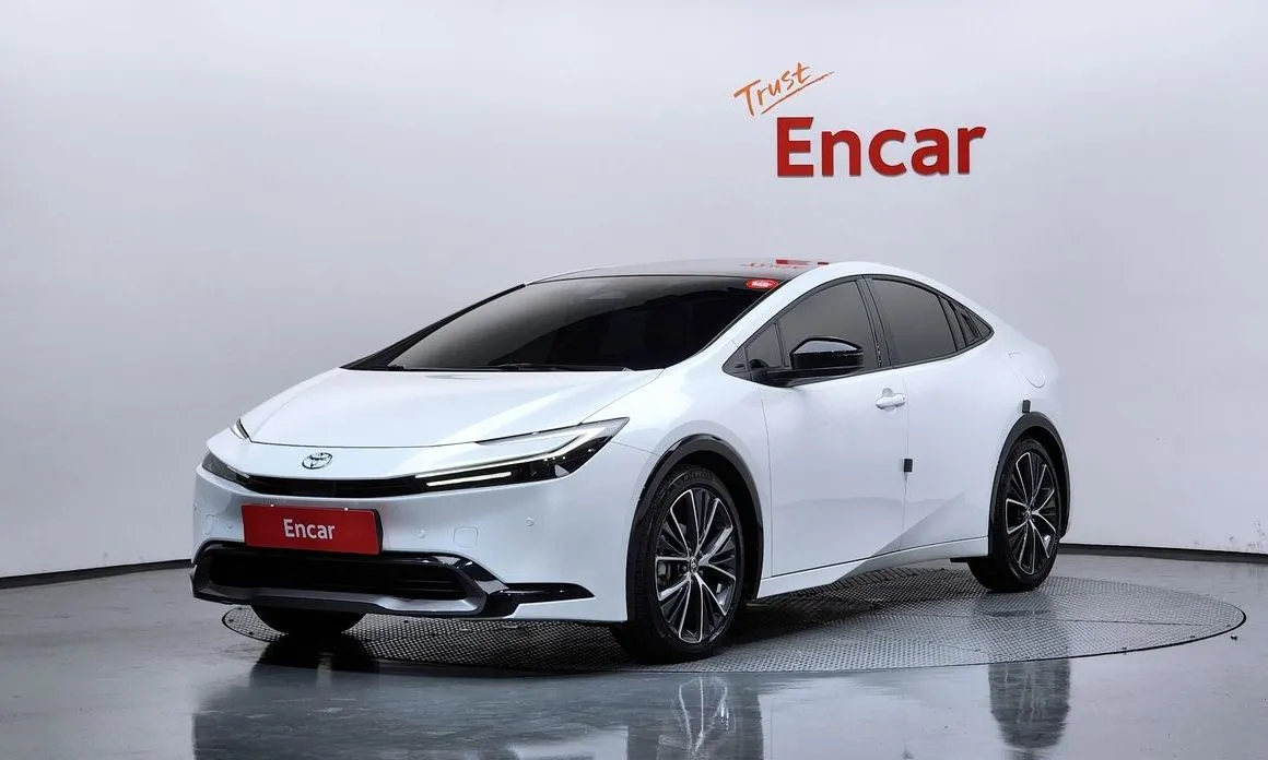 Toyota Prius — фото 1