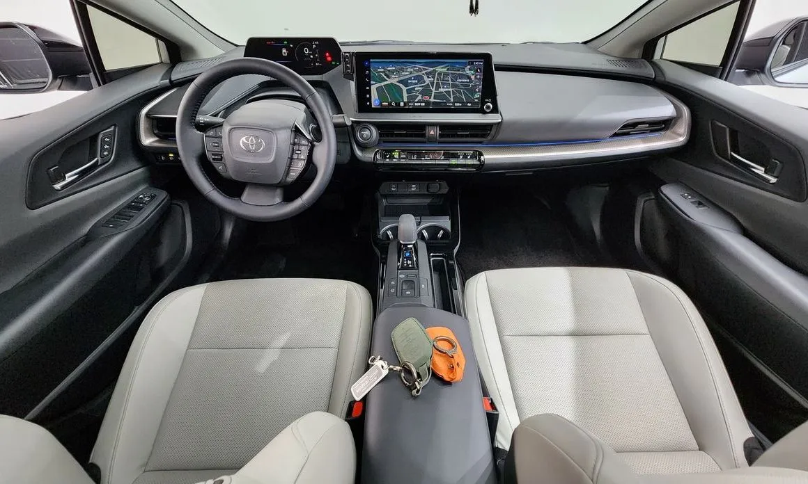 Toyota Prius — фото 8
