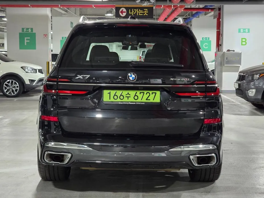 BMW X7 — фото 2