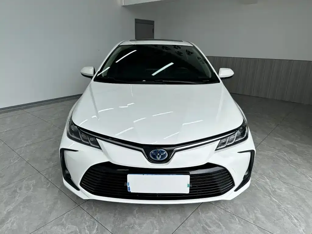 Toyota Corolla — фото 2
