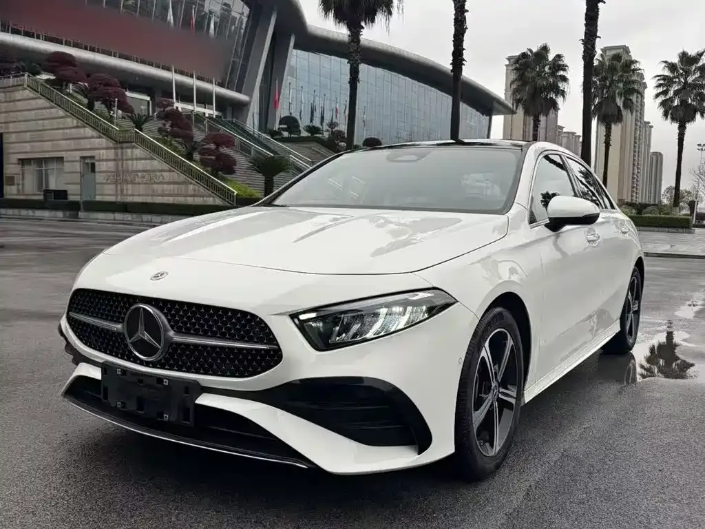 Mercedes-Benz A-Class — фото 9