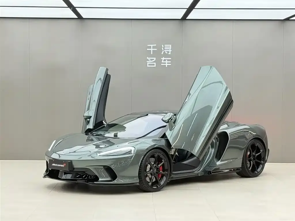 McLaren GT — фото 1