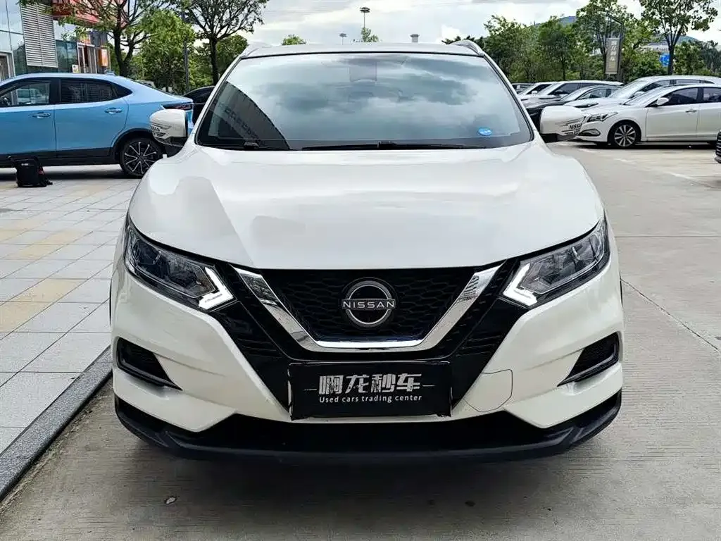 Nissan Qashqai — фото 9