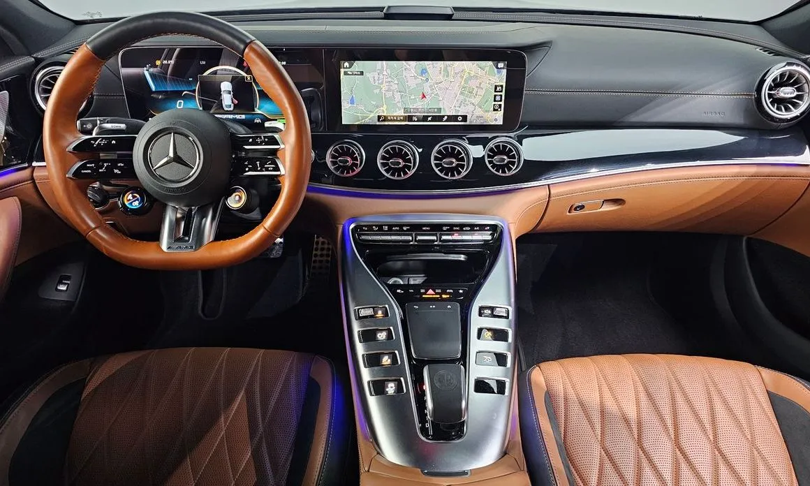 Mercedes-Benz AMG GT — фото 10