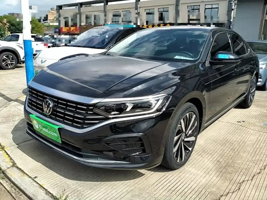 Volkswagen Passat — фото 1