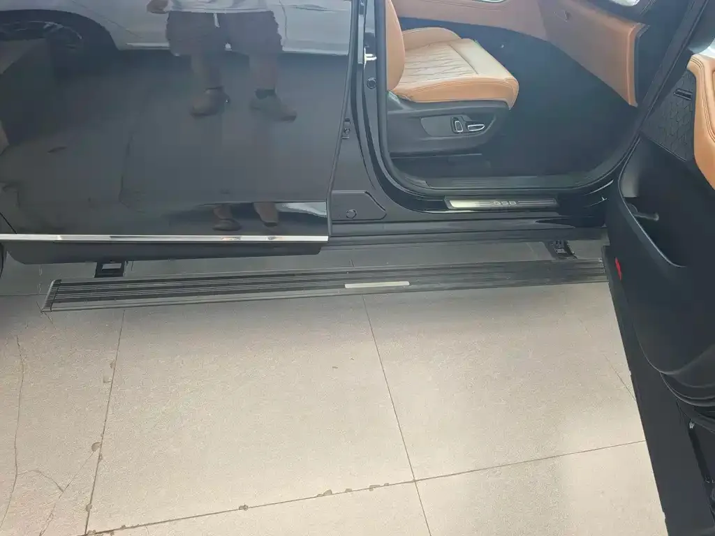 GAC Motor Trumpchi GS8 — фото 2