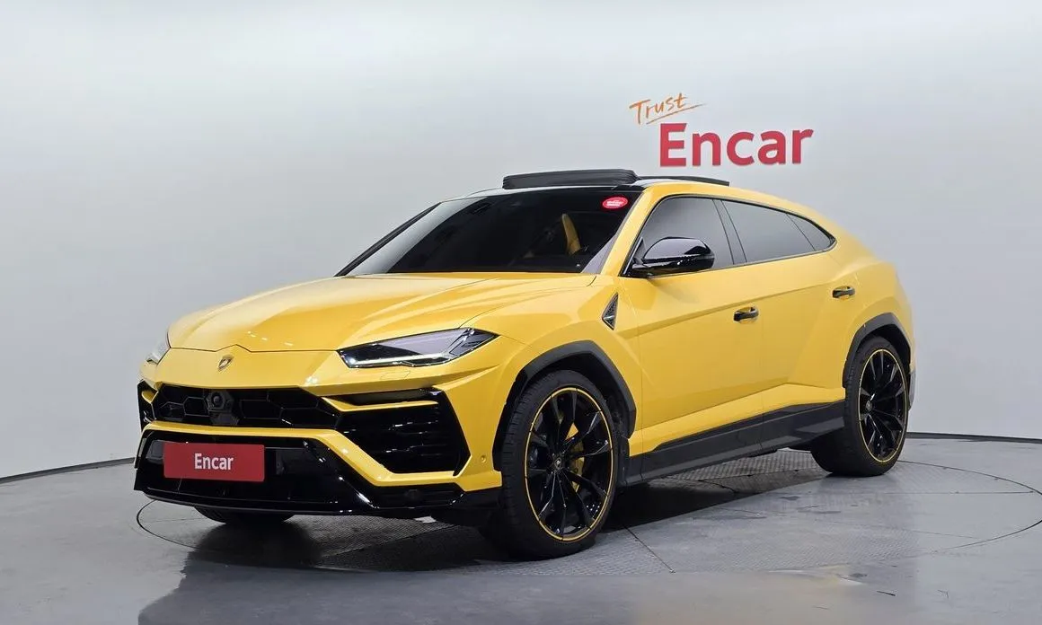 Lamborghini Urus — фото 1