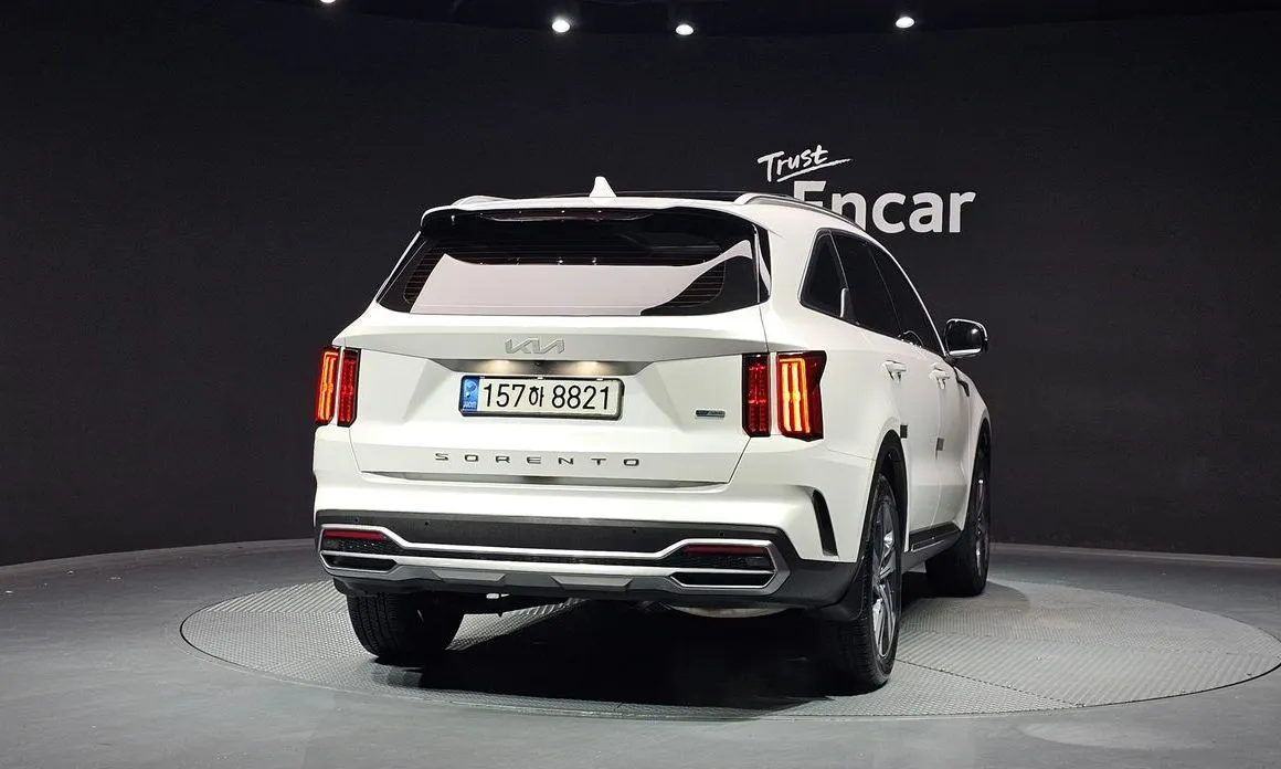 Kia Sorento — фото 6