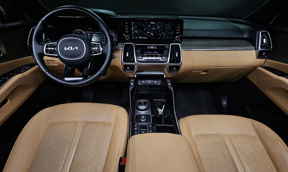 Kia Sorento — фото 8