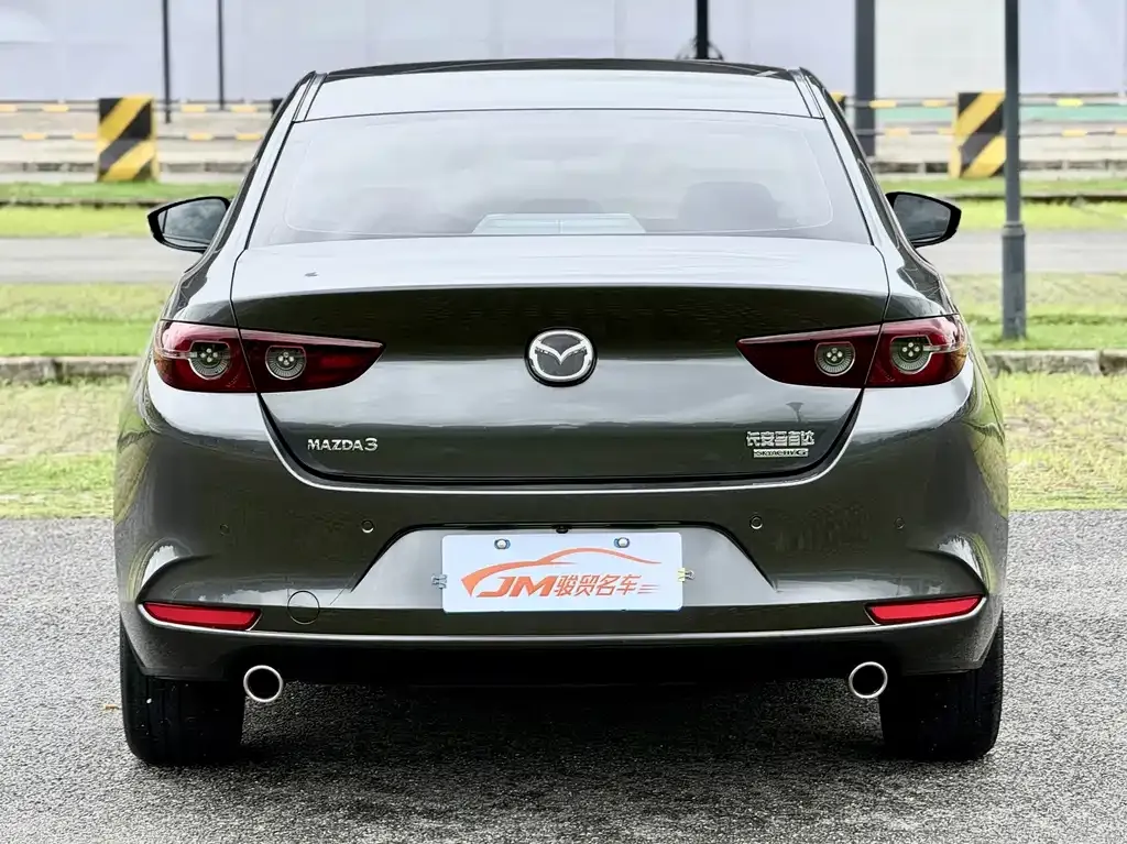 Mazda 3 Axela — фото 8