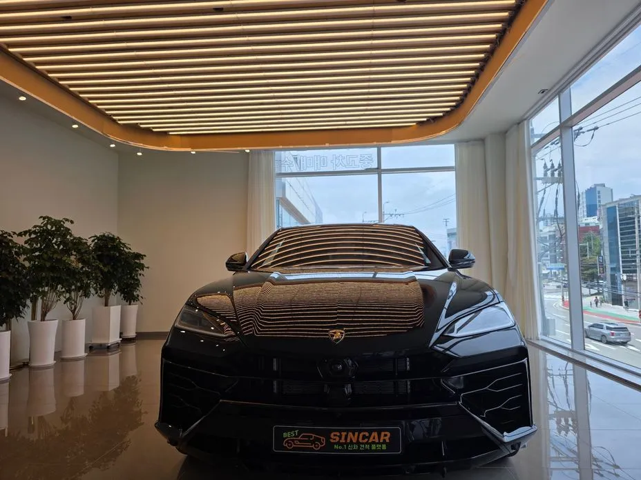 Lamborghini Urus — фото 6