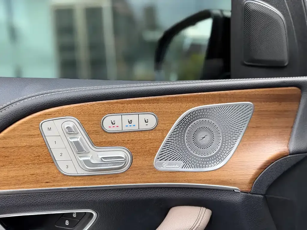 Mercedes-Benz GLS — фото 10