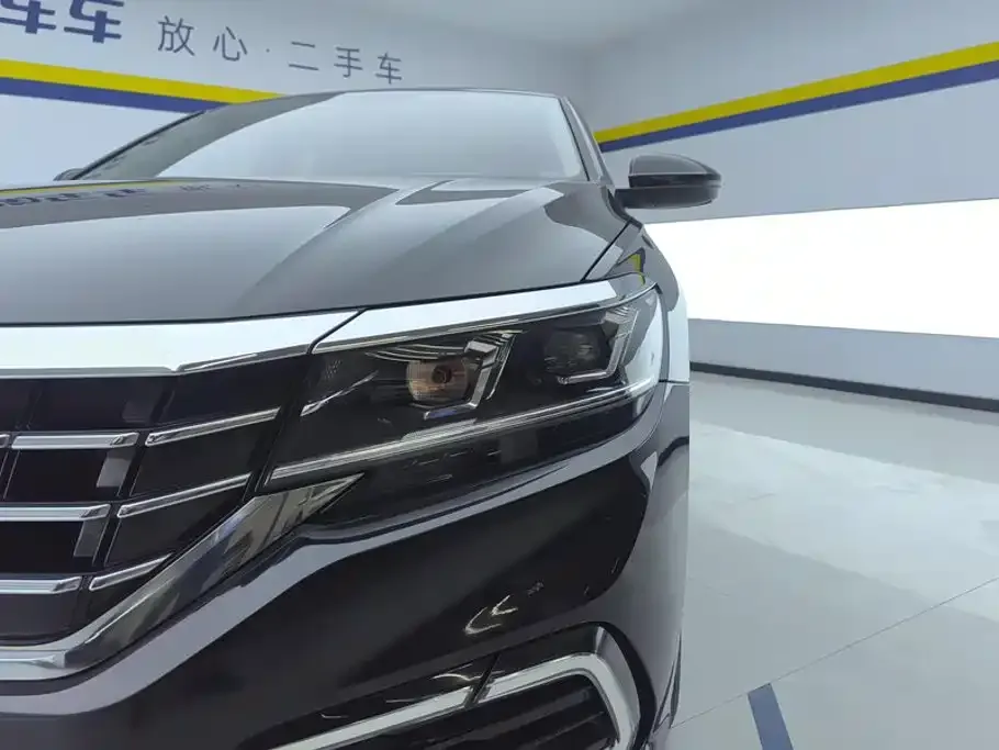 Volkswagen Passat — фото 4