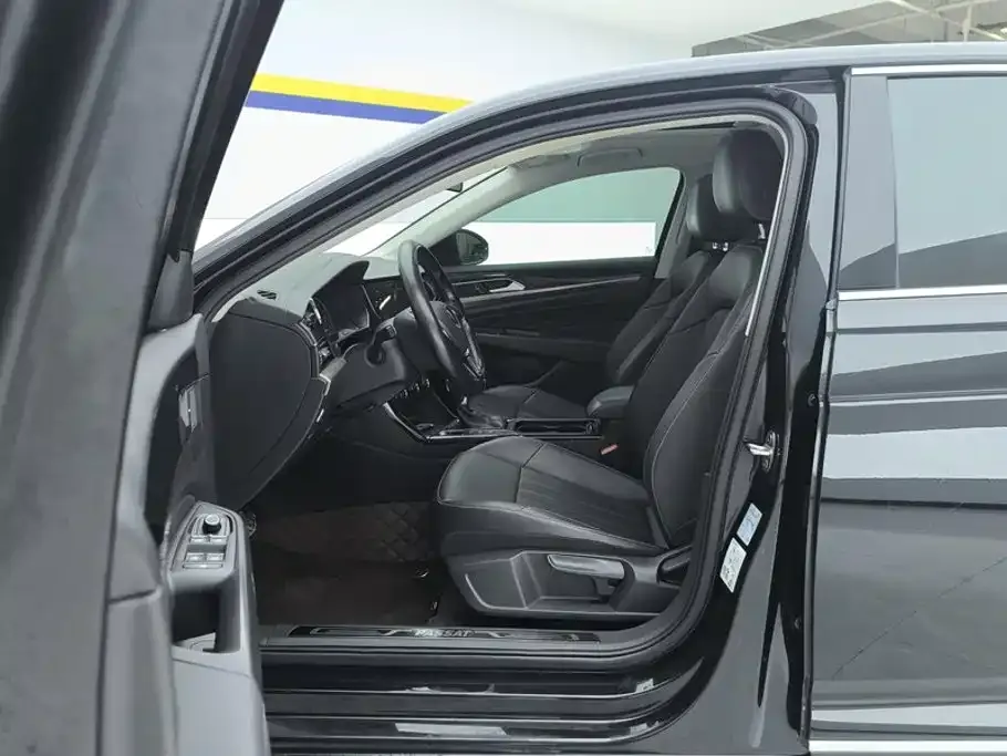 Volkswagen Passat — фото 3