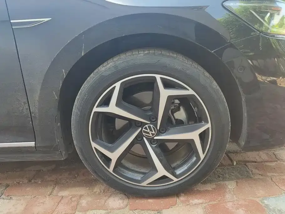 Volkswagen Passat — фото 2