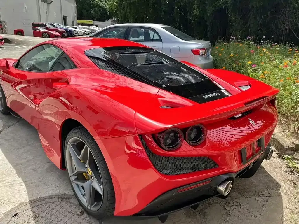 Ferrari F8 — фото 5