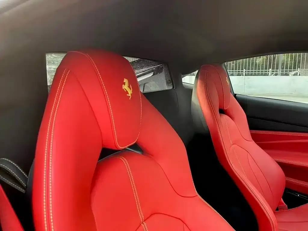 Ferrari F8 — фото 2