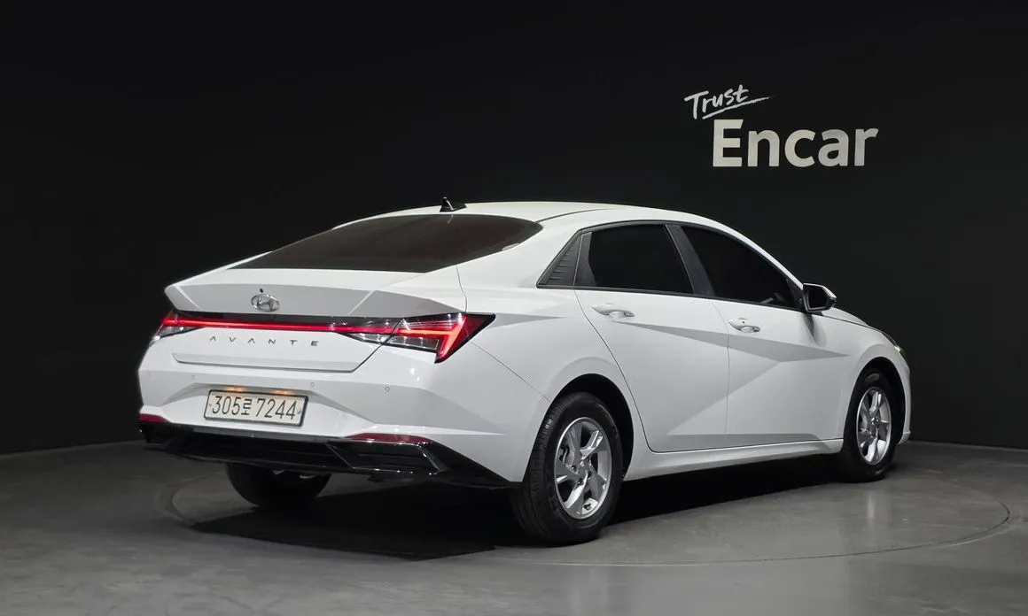 Hyundai AVANTE — фото 2