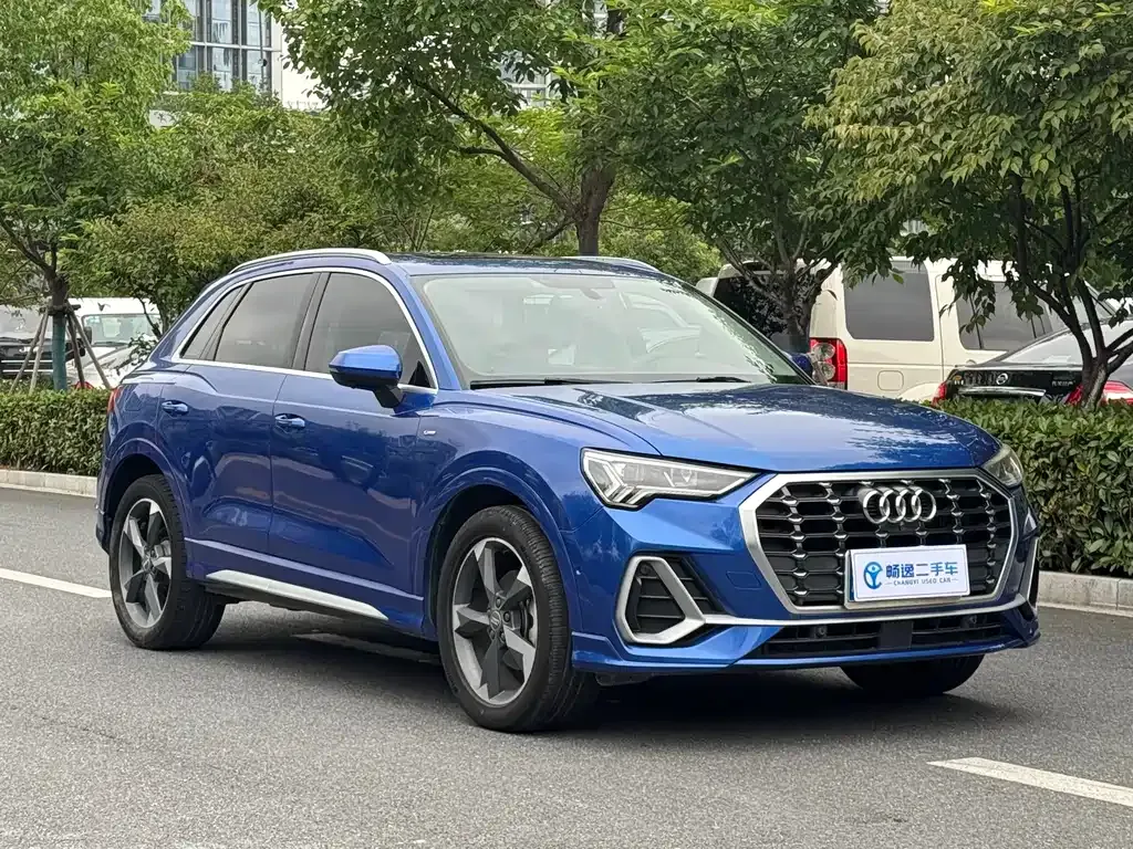 Audi Q3 — фото 4