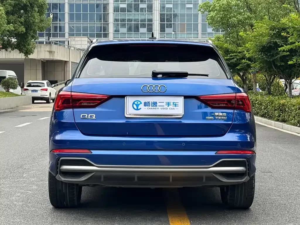 Audi Q3 — фото 5