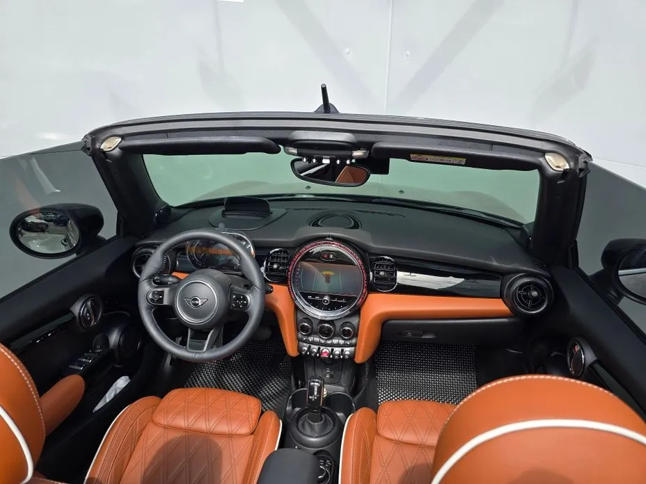 Mini Cooper Convertible — фото 4