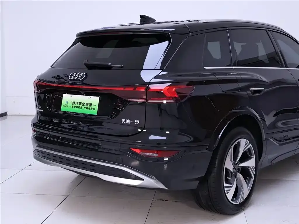 Audi Q6L e-tron — фото 6
