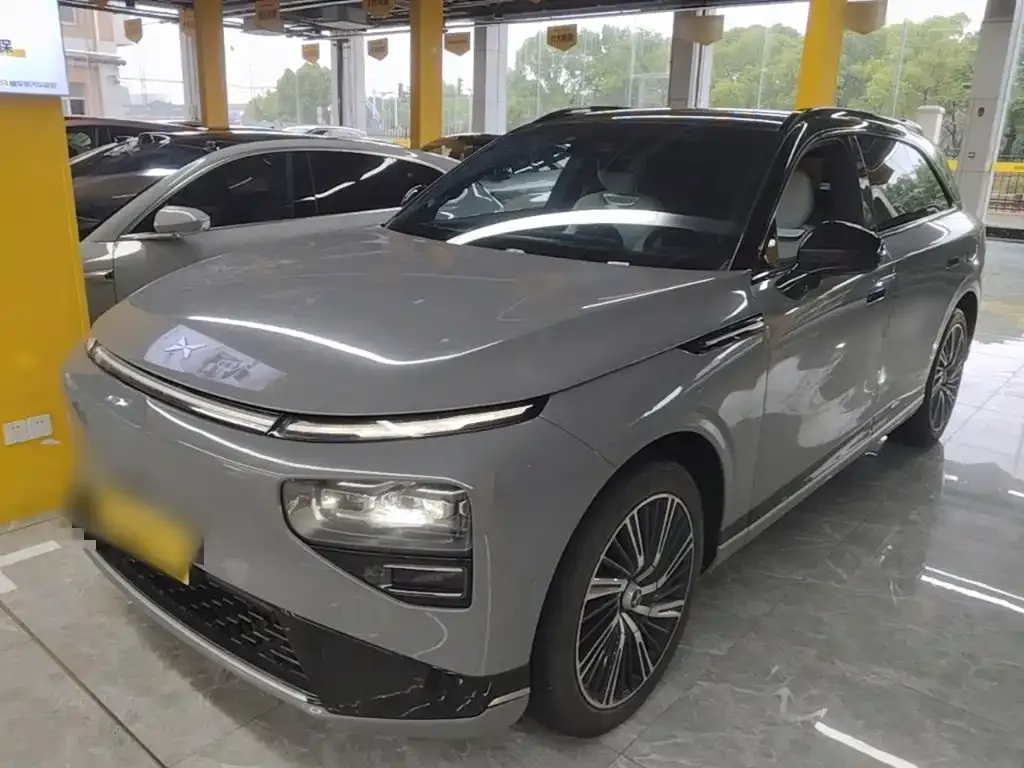 XPeng G9 — фото 1
